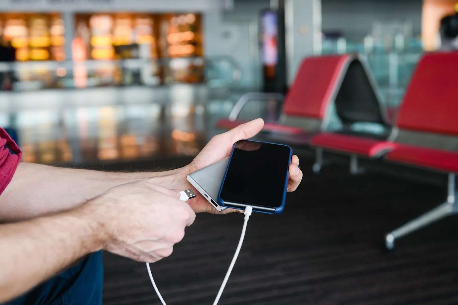 Powerbank på flyget – regler för litiumbatterier i handbagaget